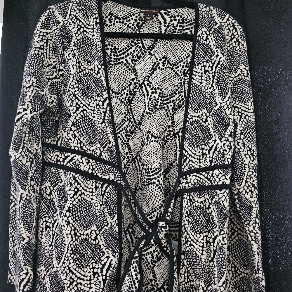 Dana Buchman Cardigan Sweater with Front Tie. Size L.